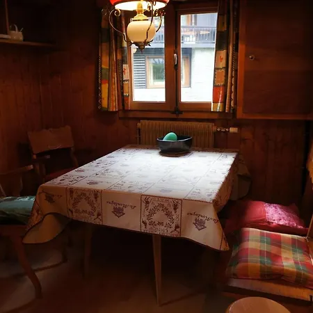 Juma Domek alpejski *